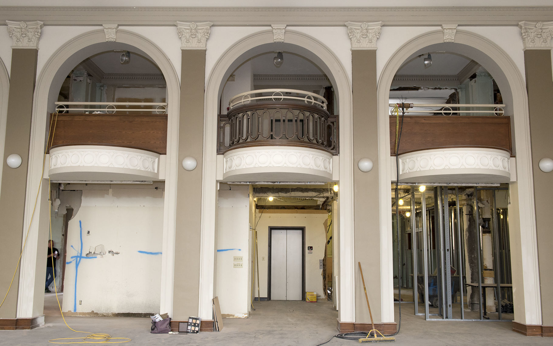 Lincoln Commercial Club restoration